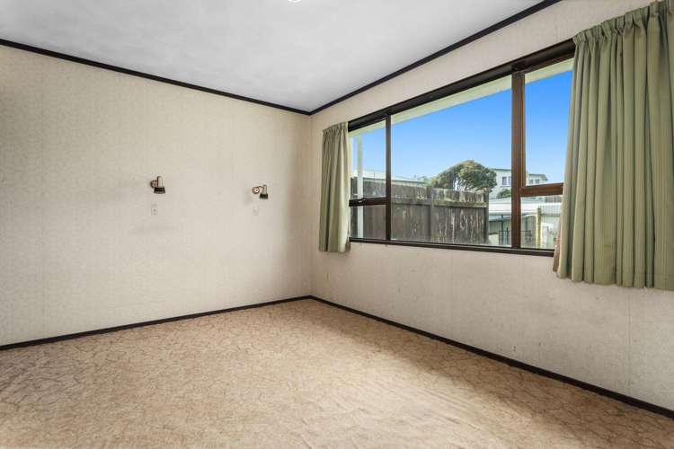 300c Ocean Road Ohope_6