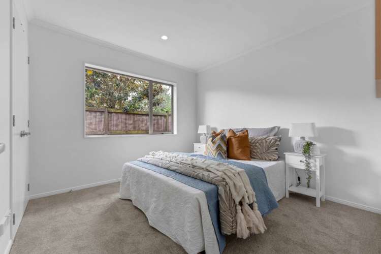 40 Aberdeen Crescent Wattle Downs_13