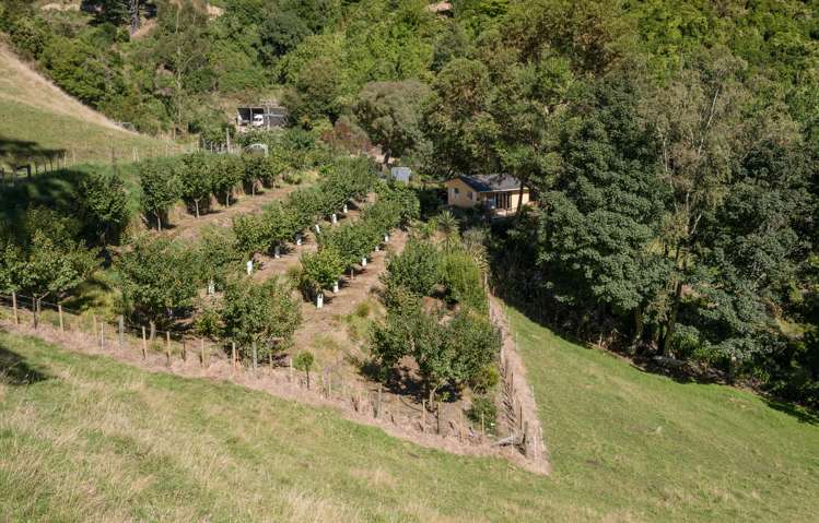 442 Church Valley Road Wakefield_16