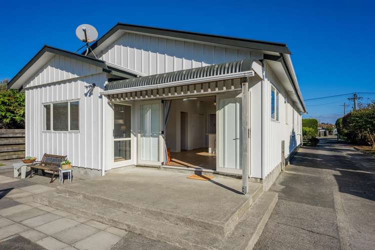 8 Manuka Street Otaki Beach_23