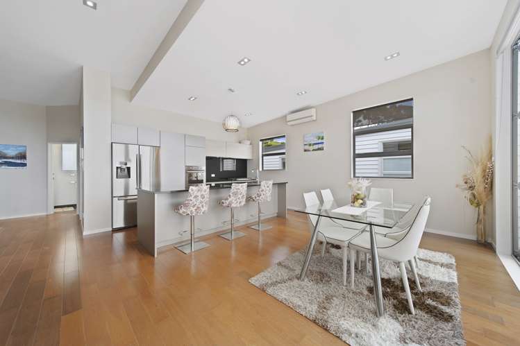 5/8 Wilk Lane Browns Bay_5