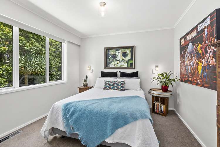 15 Somerville Terrace Tawa_13