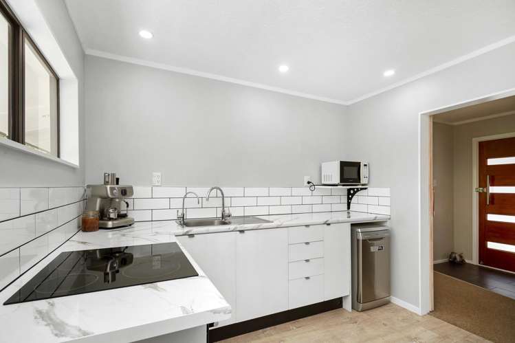 79 Lord Street Stokes Valley_10