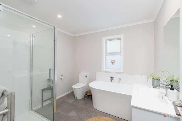 22 Fenwick Crescent Wallaceville_15