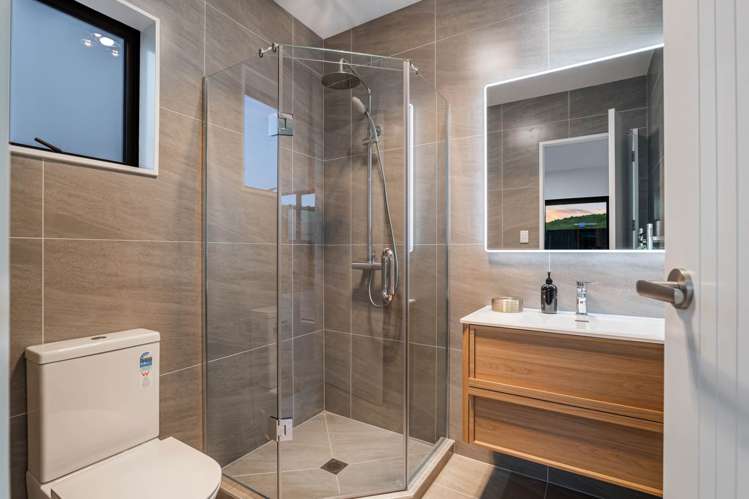 88 Huanui Drive Orewa_13