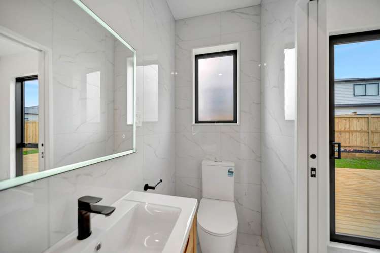 122 Kahui Parade Karaka_11