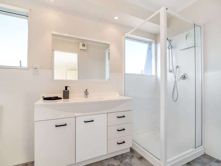 1/186 Marine Parade Mount Maunganui_18