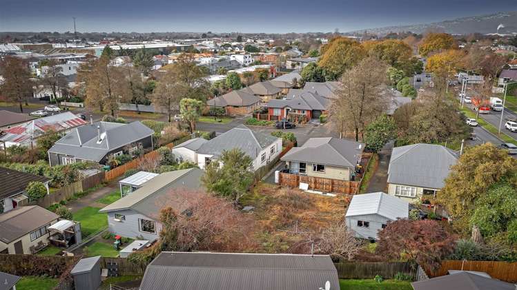 19 Defoe Place Waltham_23