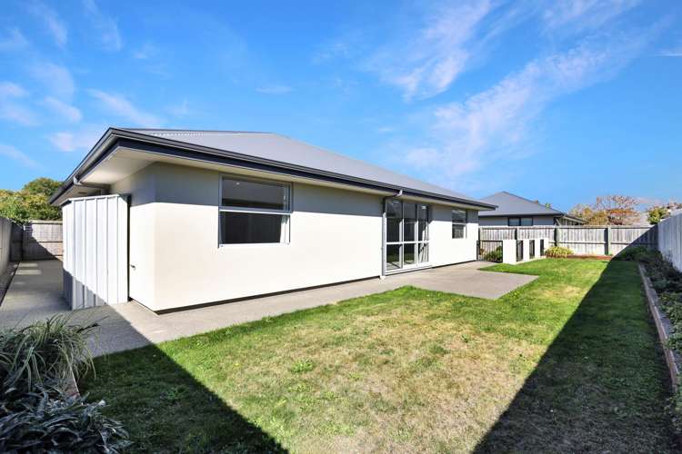 66 Kelvin Crescent Allenton_28