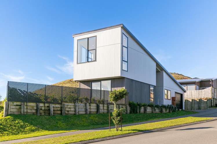 81 Cedarwood Street Woodridge_23