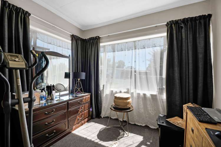 1277 Egmont Road Egmont Village_7