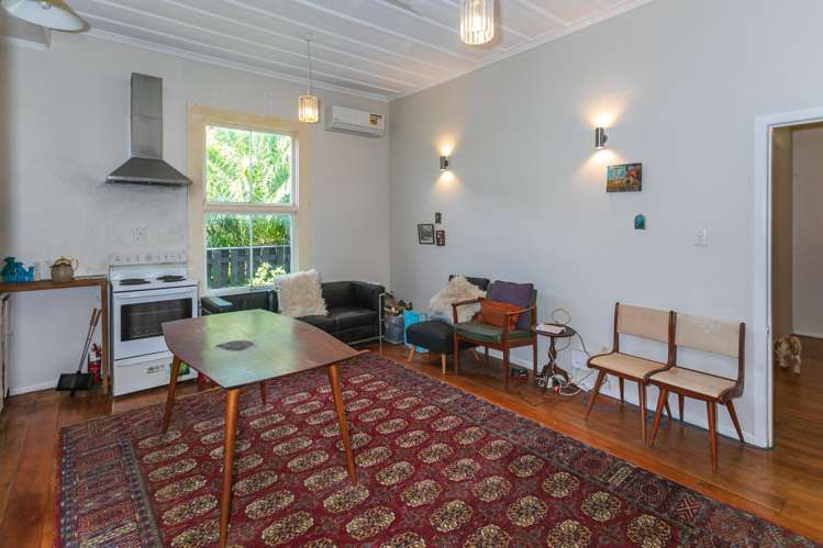 A & B/201 Robert Street, Tararu, THAMES Kopu_9