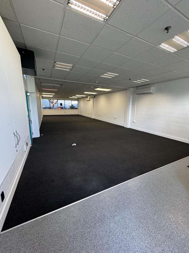 Ground-1/504-510 King Street North Hastings_4