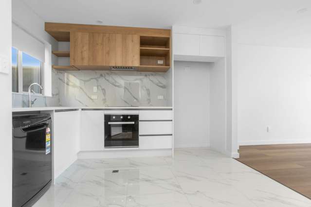 4/58 Glass Road Mt Roskill_4
