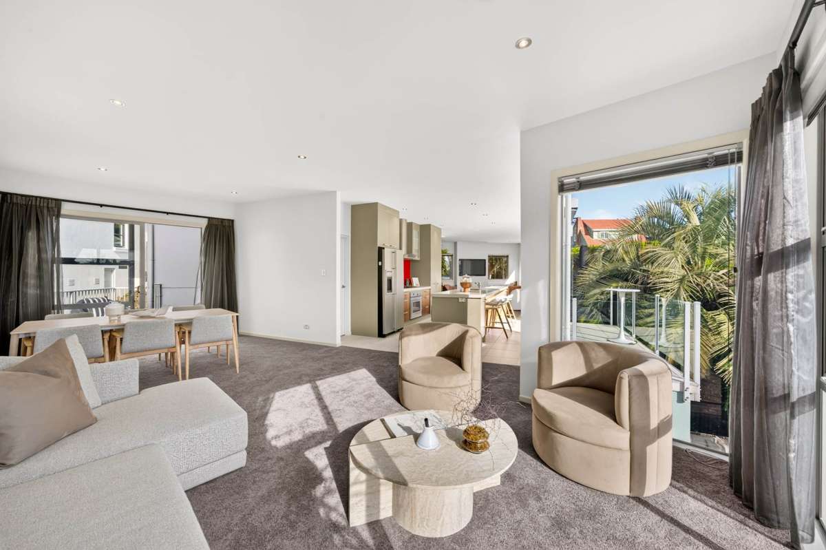 163A Paritai Drive_4