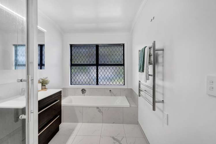 7 Kipling Drive Whalers Gate_15