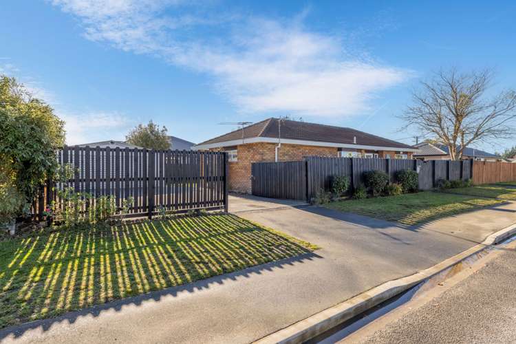 33 Sylvia Street Parklands_14