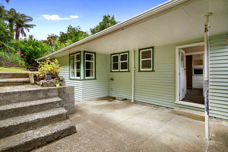 19 Morrison Grove Stokes Valley_13