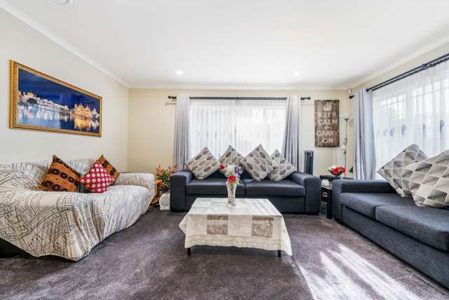 20 Bridgefield Crescent Flat Bush_3