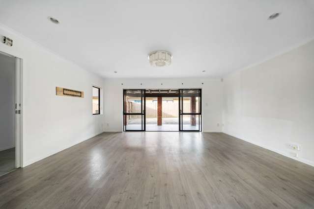 8 Carisbrook Crescent Papakura_3