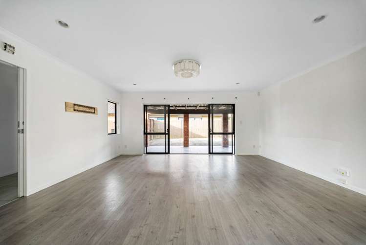 8 Carisbrook Crescent_3