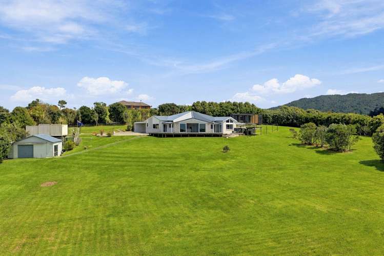 306 Barrier View Road Mangawhai_24