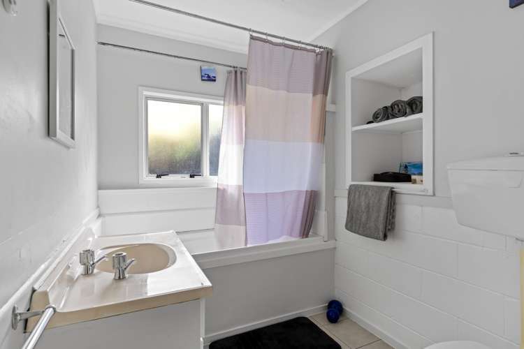 6 Hatfield Heights Hatfields Beach_29