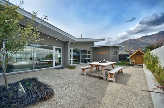 52 Sylvan Street Dalefield/Wakatipu Basin_3