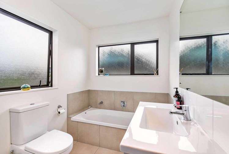 71 Kirikiri Drive Papakura_8