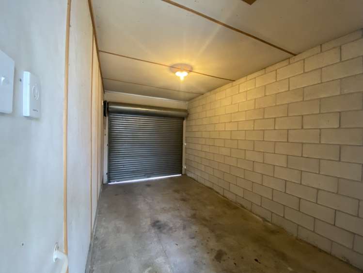 2/900 Townshend Place 10482_9