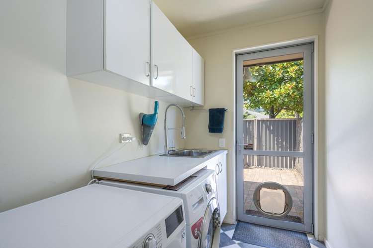 53 Covent Drive Stoke_22