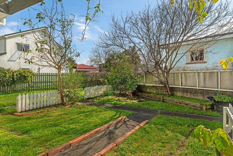 3 & 4 Attlee Place, Gisborne Central City Centre_20