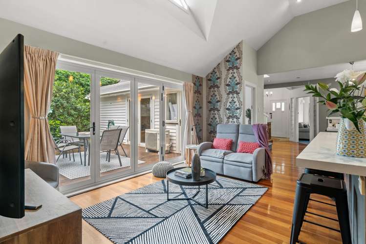 8 Vinter Terrace Mount Albert_5