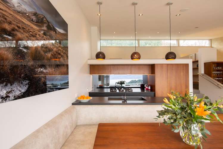 2/55 Kent Street Queenstown_3