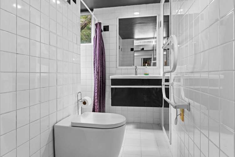 2/8 Toop Street Havelock North_17