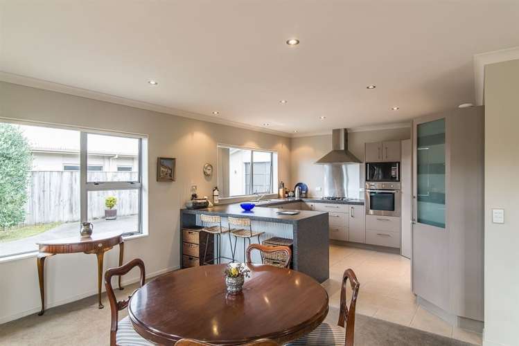 74 The Drive Paraparaumu Beach_11