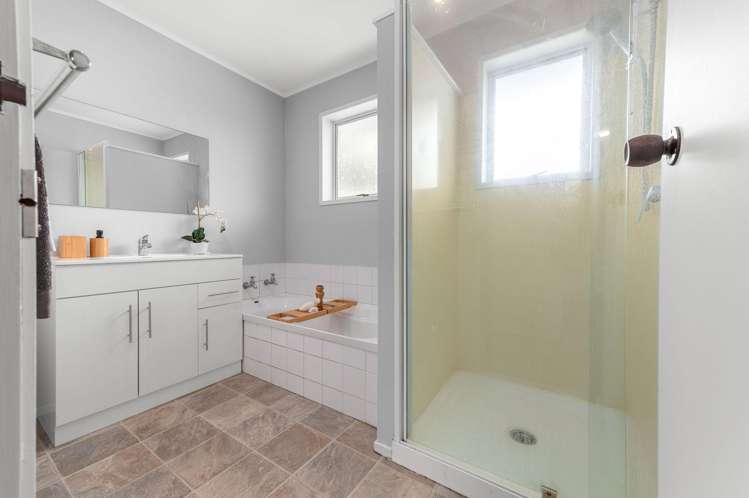 37 Exeter Street Glenview_11