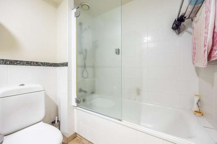 4C/100 Greys Avenue Auckland Central_13