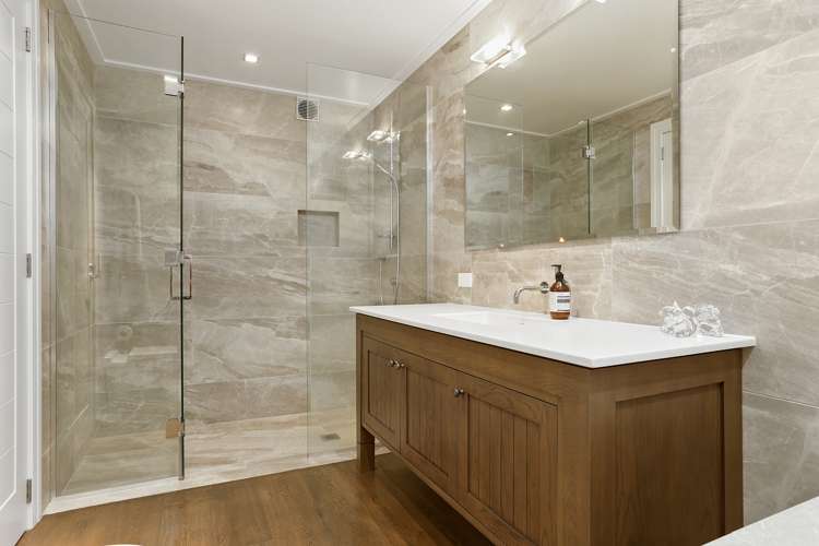 6 Fenton Circus Orakei_17