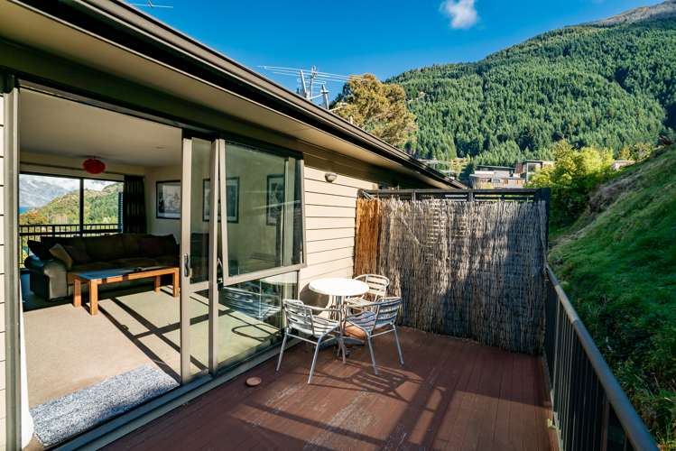 4/8 Mckerrow Place Fernhill/Sunshine Bay_6