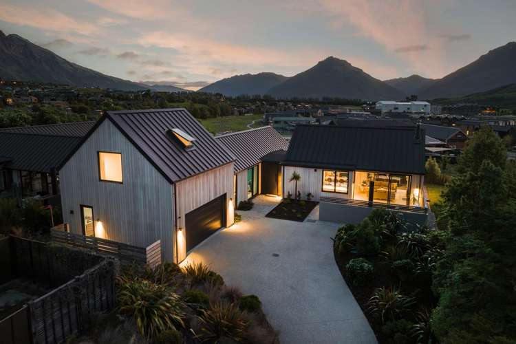 1 Torridon Court Jacks Point_23