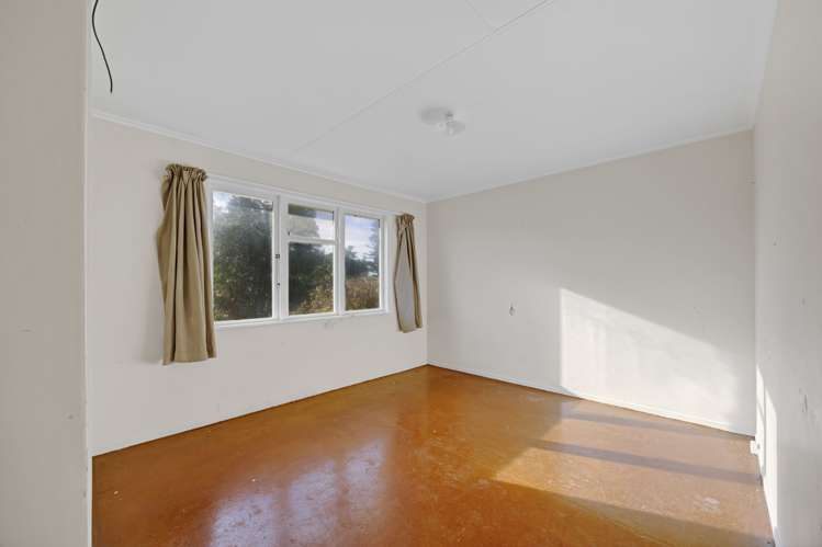 12 Edinburgh Street Patea_11