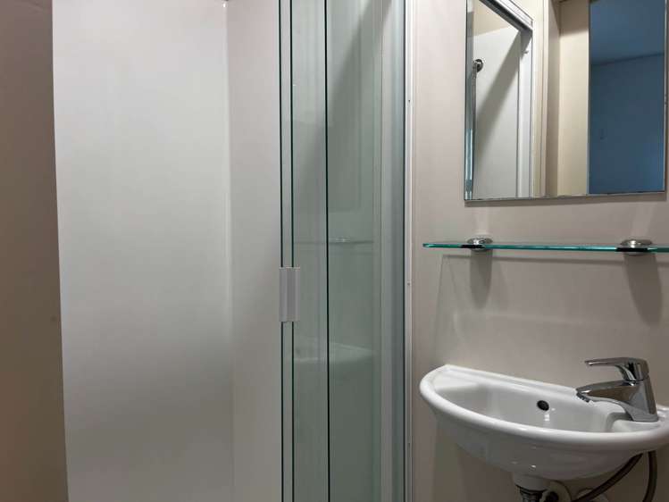 20/3 Riverside Road Orewa_13