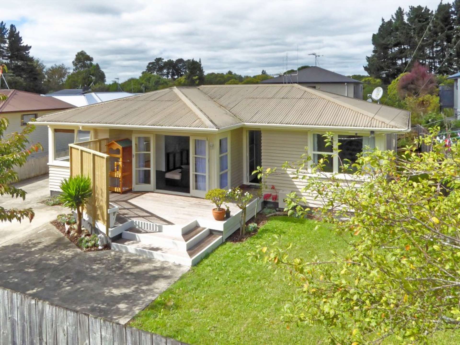 62 Southsea Crescent Silverdale_0