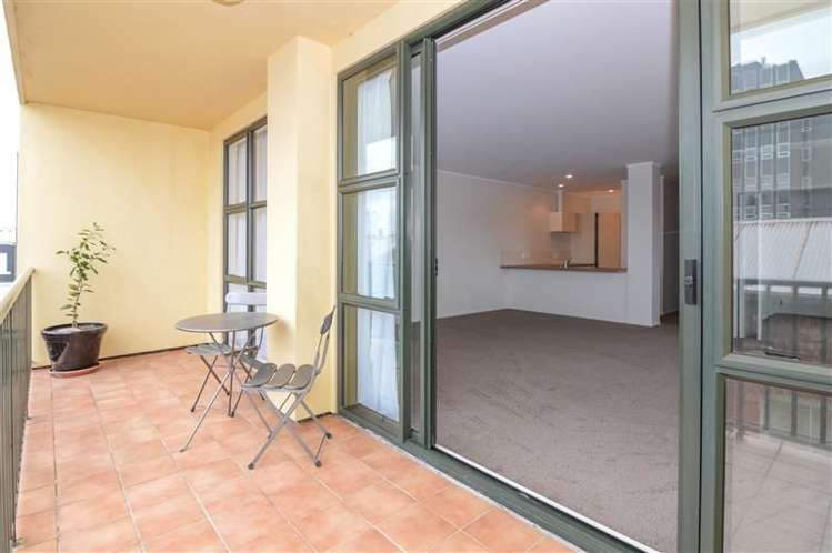 2e/6 Queen Street Palmerston North Central_0