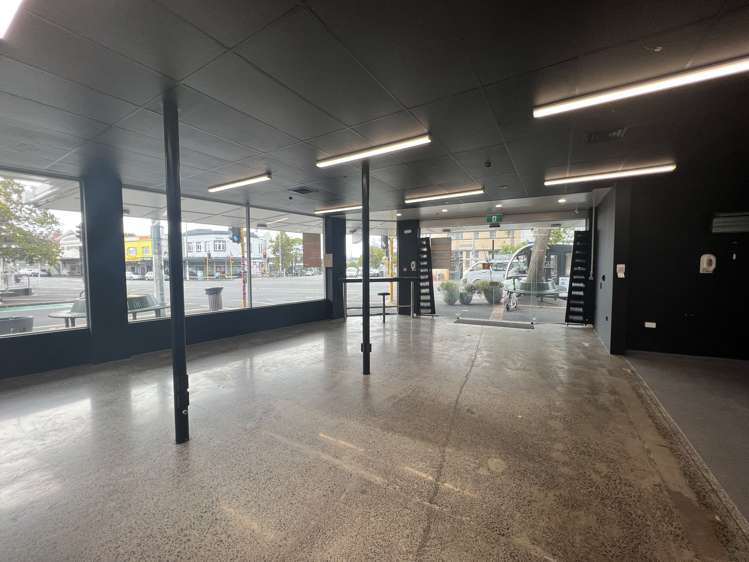 Ground Floor/584 Great North Road Grey Lynn_5