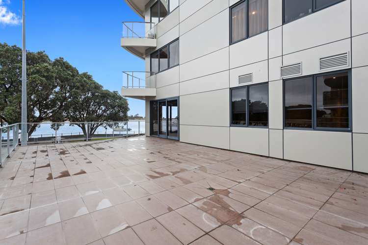 202/17 Quay Street Whakatane_4