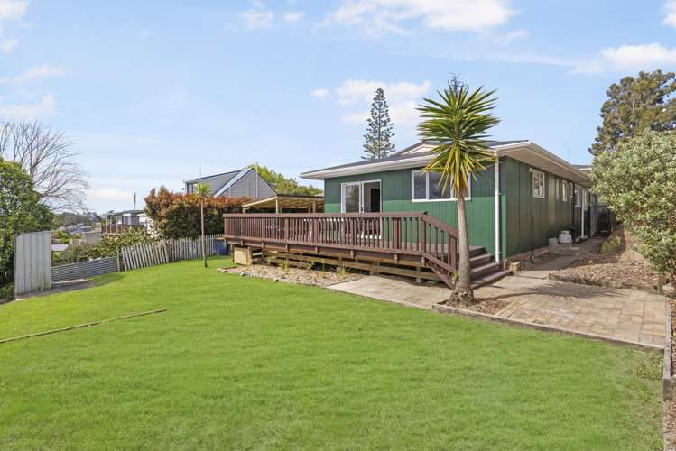 2/15 Seabar Place Glen Eden_0