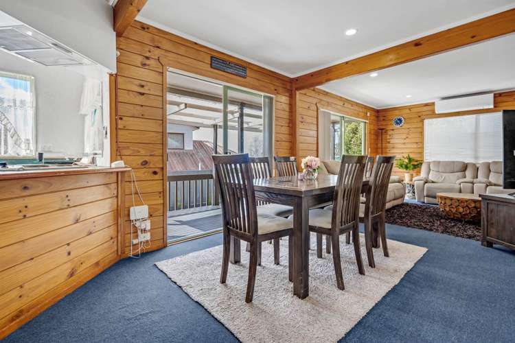 1/11 Aspiring Avenue Clover Park_3