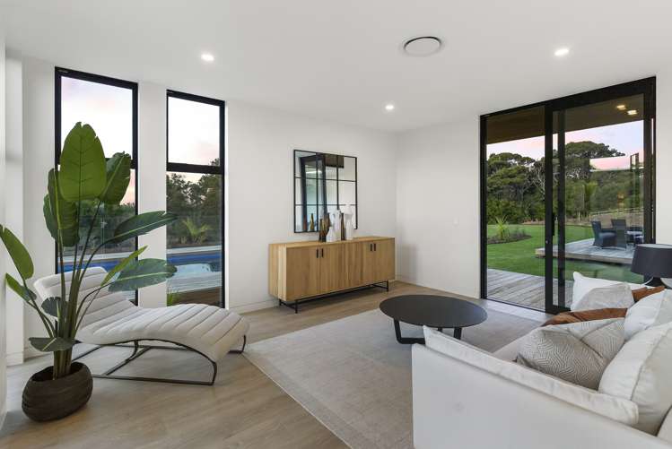 983b Hibiscus Coast Highway Waiwera_13